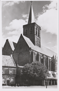 130720 Gezicht op de St.-Joriskerk (Hof 1) te Amersfoort.